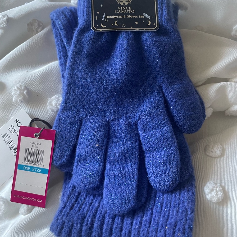 Vince Camuto Vibrant Blue Knit Accessory Set